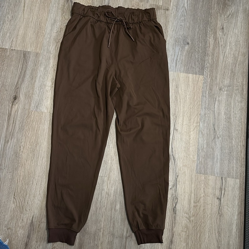 Lululemon joggers
